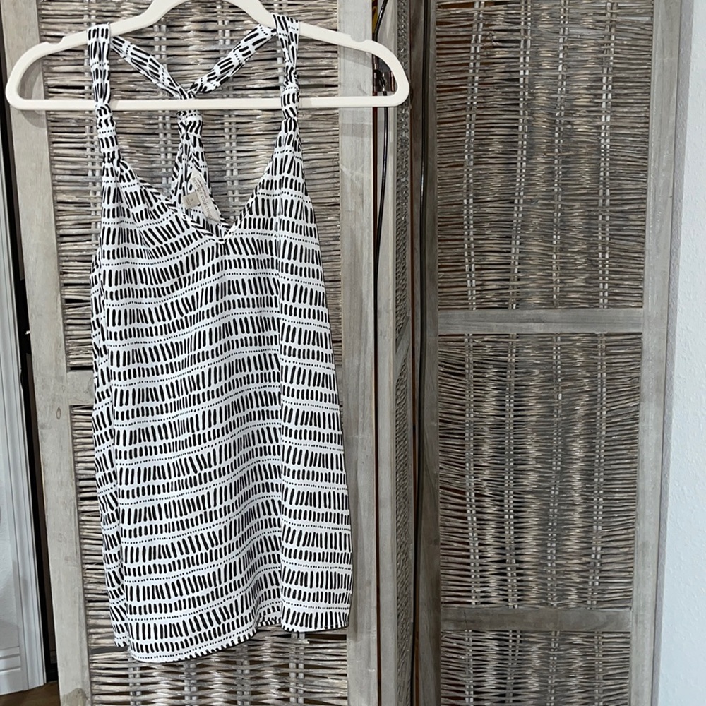 Banana Republic sleeveless top with knotted detail